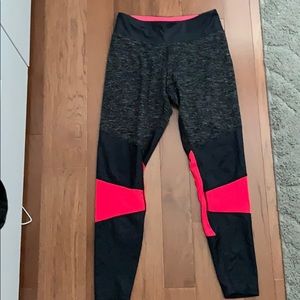 Marika mesh panel legging